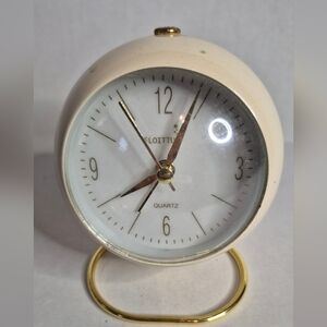 Alarm‎ Clock Silent  No Ticking Light  Cream and Gold Quartz Table Clock